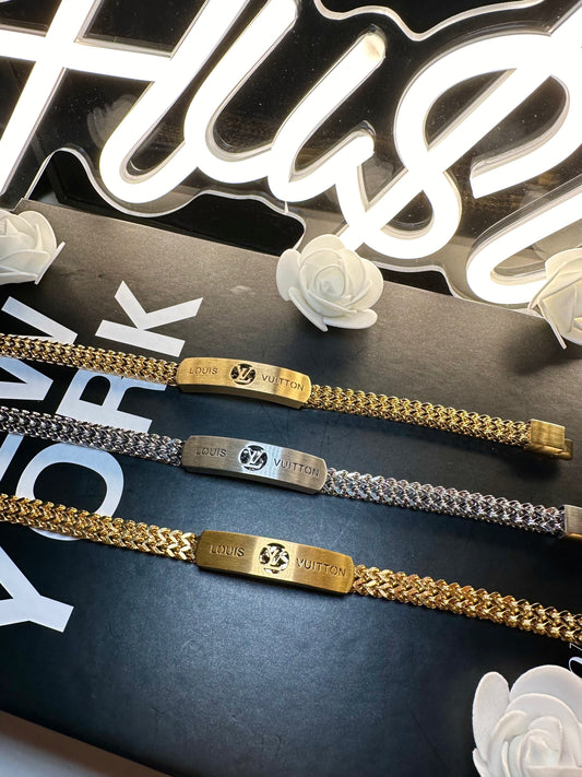 Men LV magnetic hook bracelet.